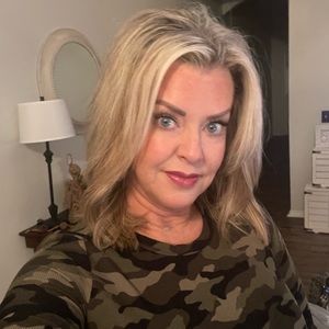 Meet your Posher, Milissa